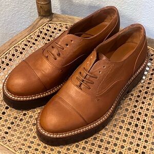 Robert Clergerie Brown Oxfords with Cap Toe and Cream Welt
